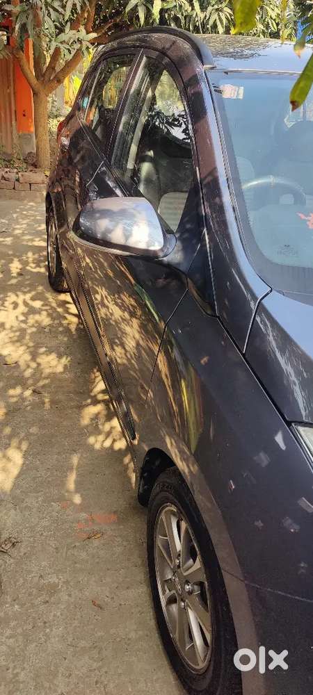 Hyundai Grand I10 2015 Petrol 40000 Km Driven