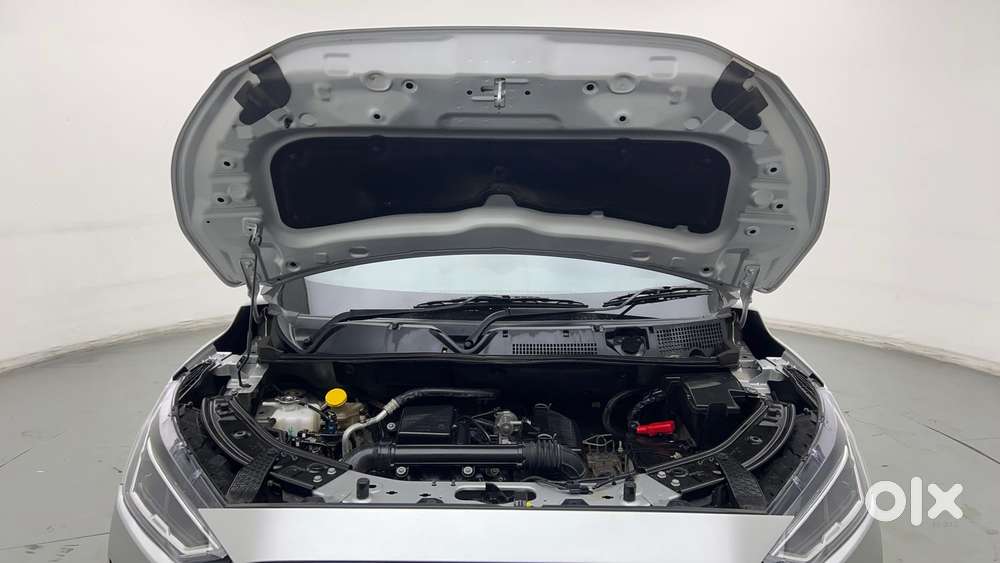 Nissan Magnite 1.0 Xv Premium Dual Tone, 2024, Petrol