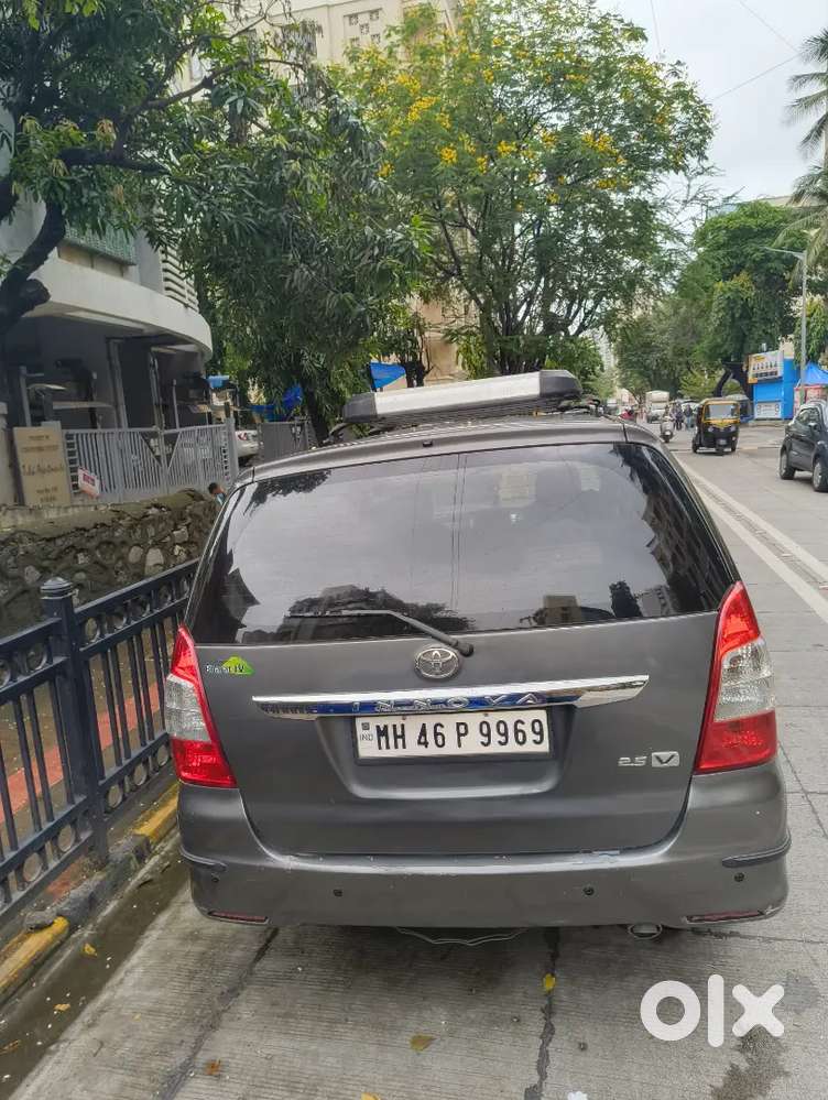 Toyota Innova 2.5 V 2012
