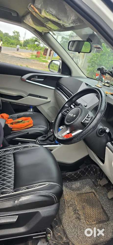 Kia Carens Prestige Plus 2022 November