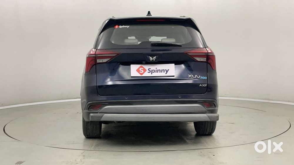 Mahindra Xuv700 2.0 Ax 7 Petrol Mt Str, 2022, Petrol