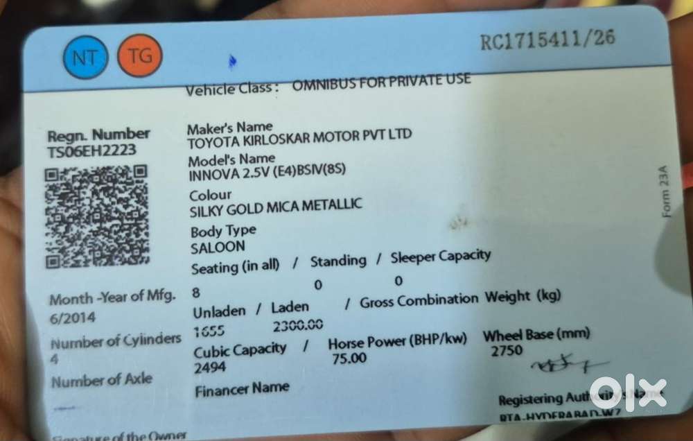 Toyota Innova 2.5 Vx 8 Seater Bs Iv, 2014, Diesel