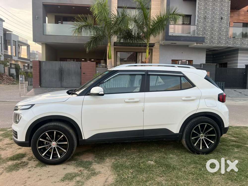 Hyundai Venue S 2024 Diesel