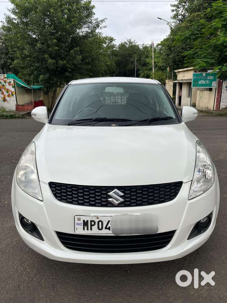 Maruti Suzuki Swift Vxi + Manual, 2012, Petrol