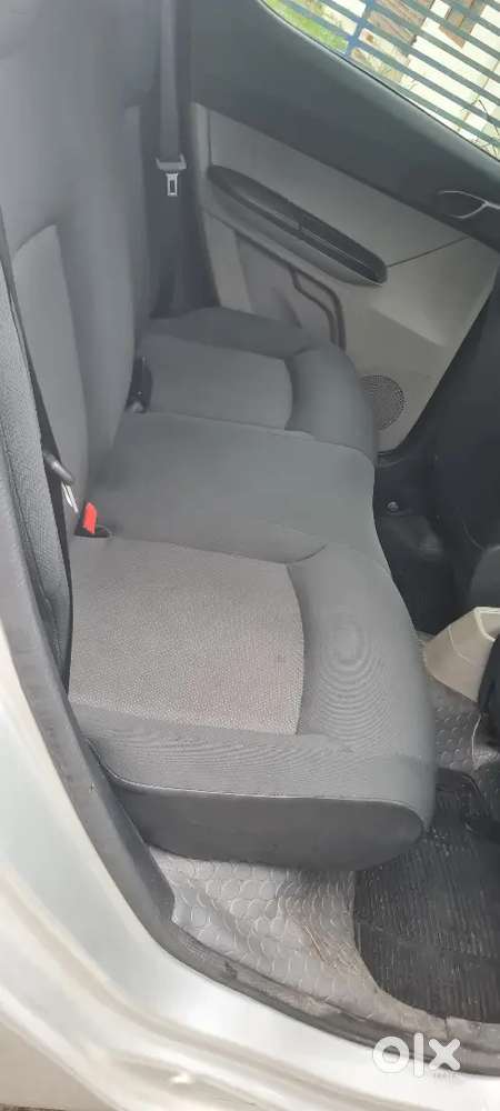 2017-18 Tata Tiago Xta Amt Low Km Company Service 2nd Ownership