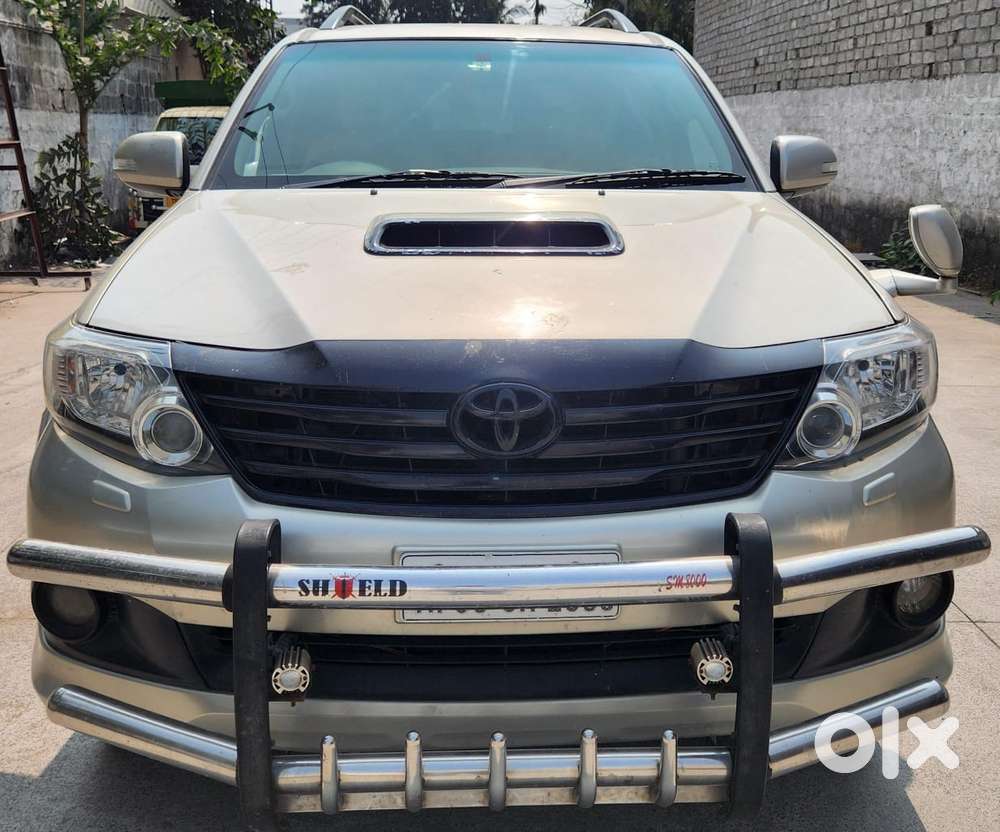 Toyota Fortuner 3.0 4x4 Manual, 2012, Diesel