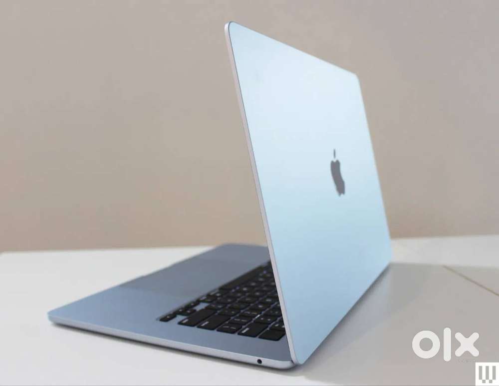 Apple MacBook Air M4 13 inch 16/256GB with Apple Care Plus for 102500