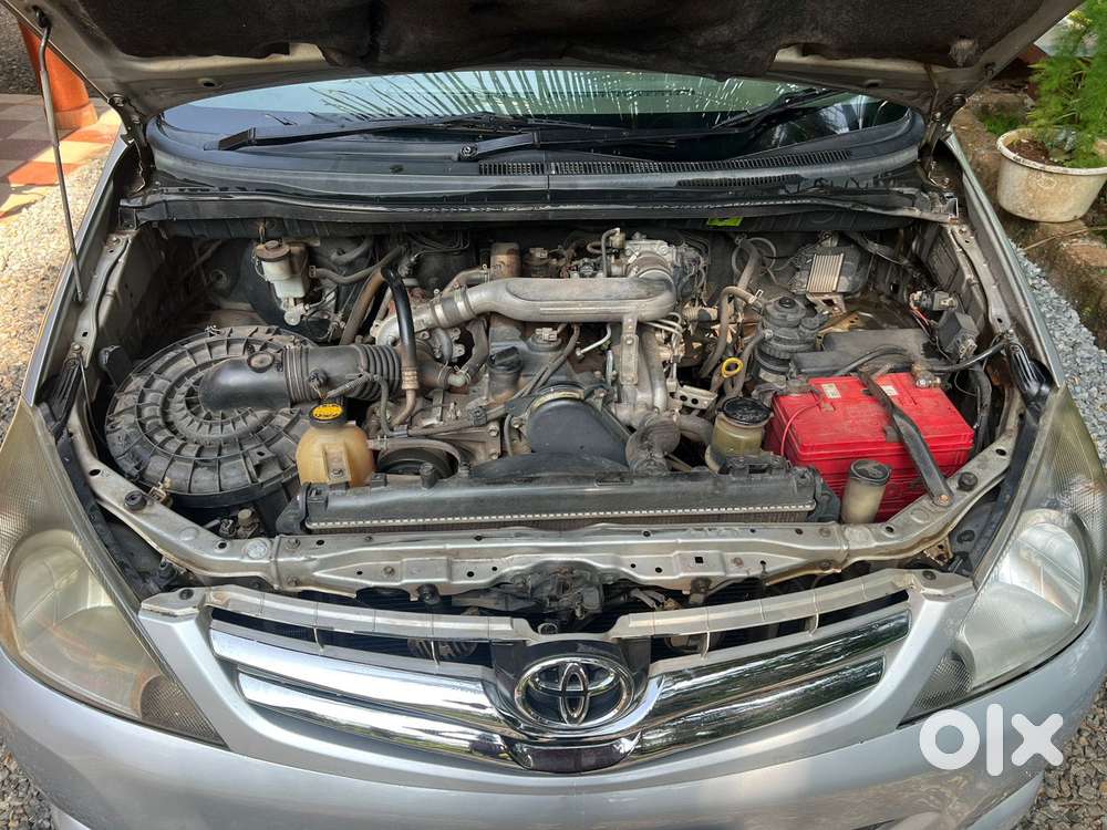 Toyota Innova 2.5 G (diesel) 7 Seater, 2010