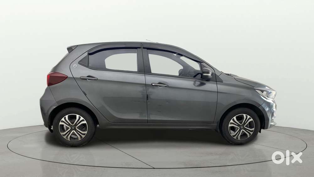 Tata Tiago 1.05 Revotorq Xt, 2024, Petrol