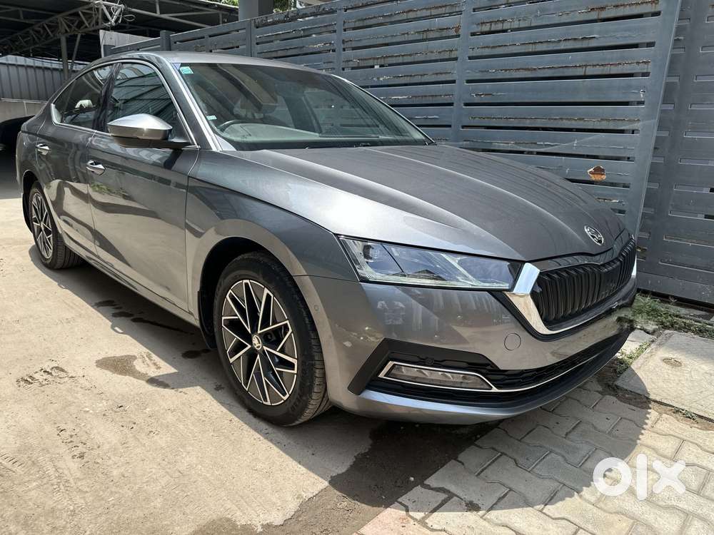 Skoda Octavia 2.0 L K Tsi At, 2022, Petrol