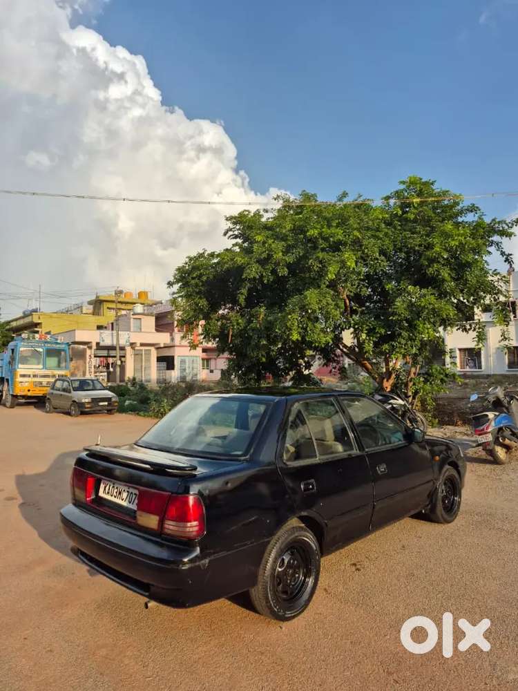 Maruti Suzuki Esteem 2004 Vxi