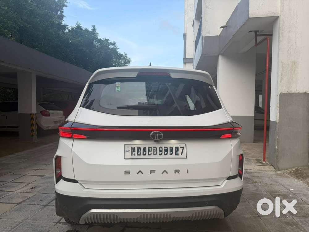 Tata Safari Diesel 2025