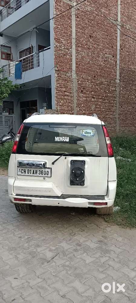 Ford Endeavour Diesel 2011
