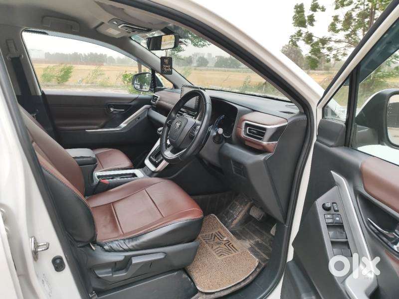 Toyota Innova Hycross 2.0 Vx (o) Hybrid 8 Str, 2023, Diesel