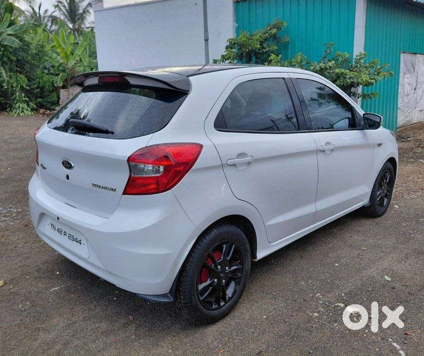 Ford Figo, 2015, Petrol