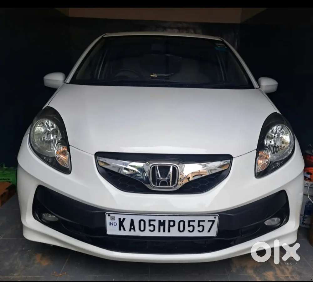 Honda Brio V Automatic 2014