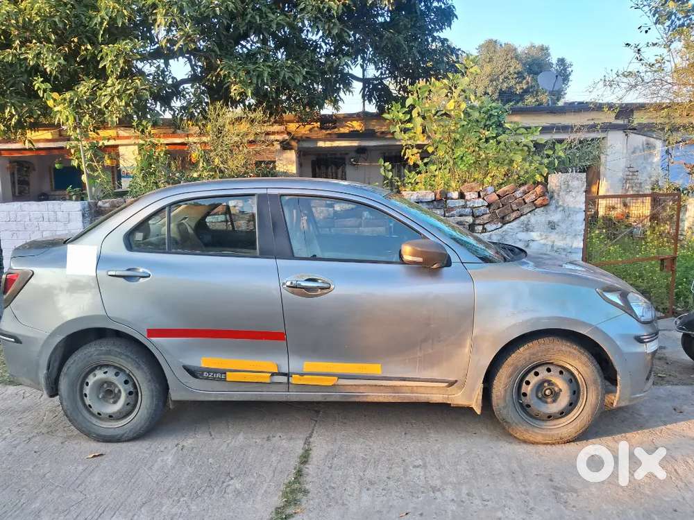 Maruti Suzuki Dzire December 2022 Cng & Hybrids 75650 Km Driven
