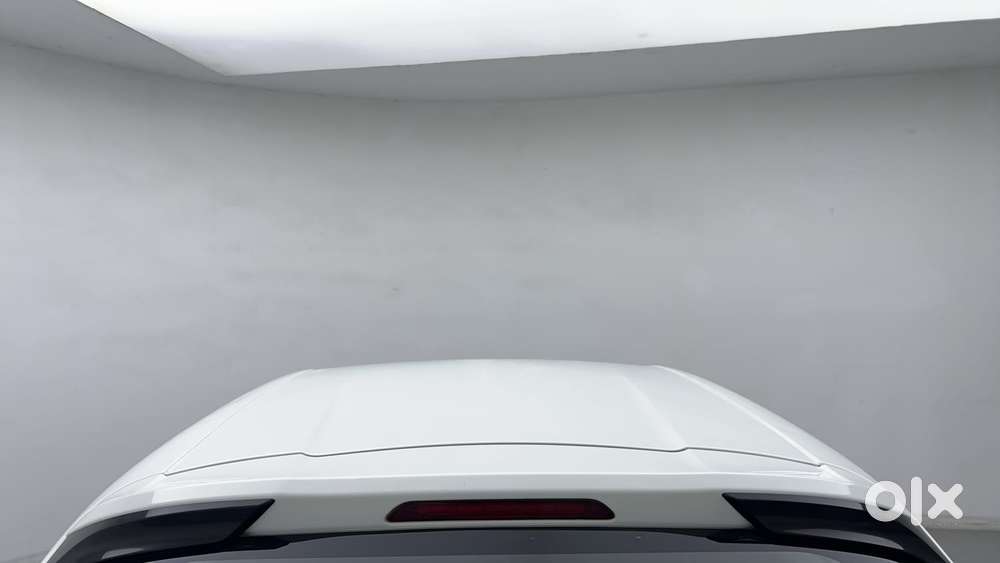 Tata Altroz 1.2 Xe, 2020, Petrol