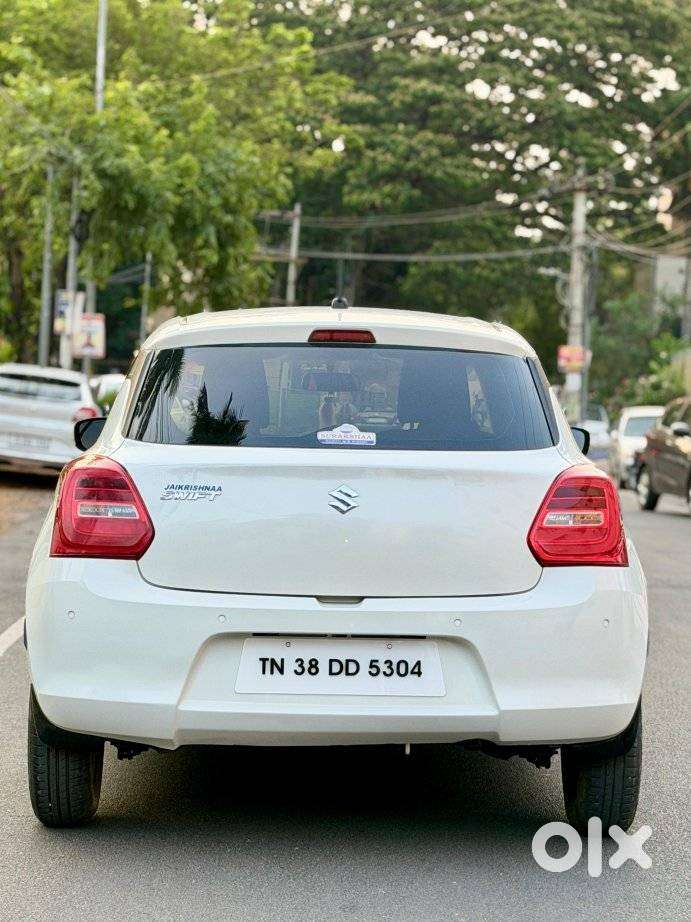 Maruti Suzuki Swift Vxi + Manual, 2023, Petrol