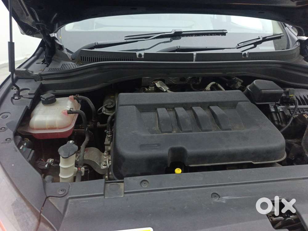 Mahindra Xuv700 2.2 Ax 7 Diesel Mt Luxury Pack Str, 2023, Diesel