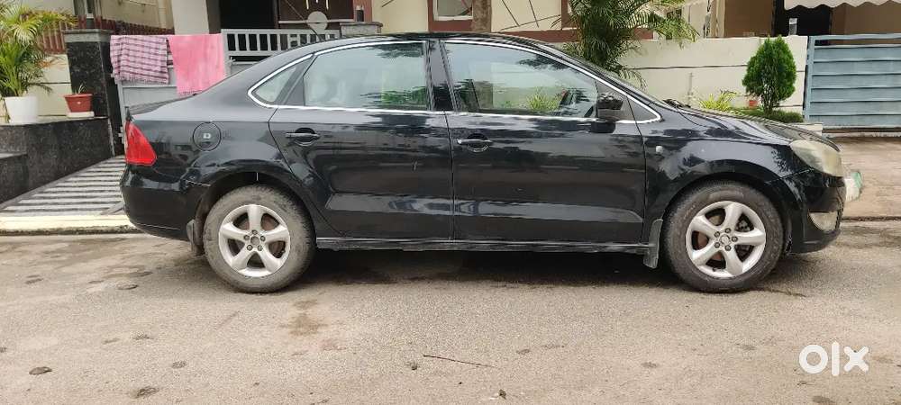 Skoda Rapid Elegance 2013