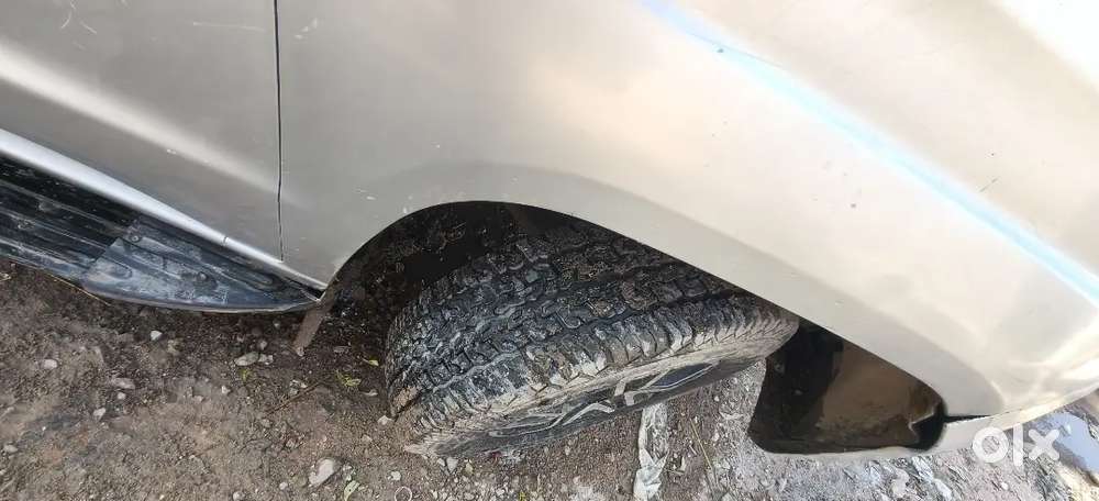 Mahindra Tuv 300 2017 Diesel 100000 Km Driven