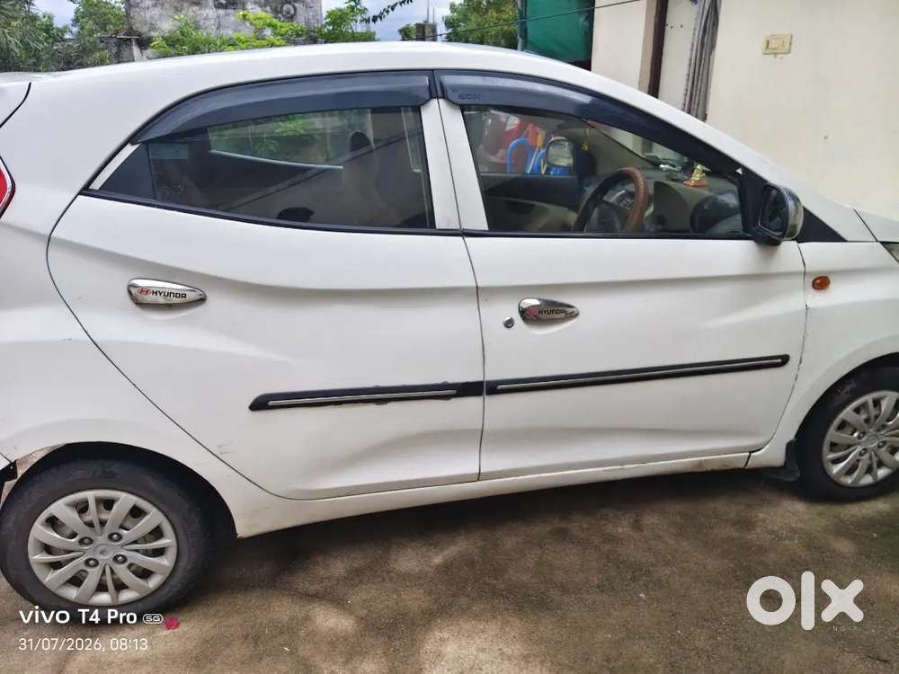 Hyundai Eon 2017 Petrol 110000 Km Driven