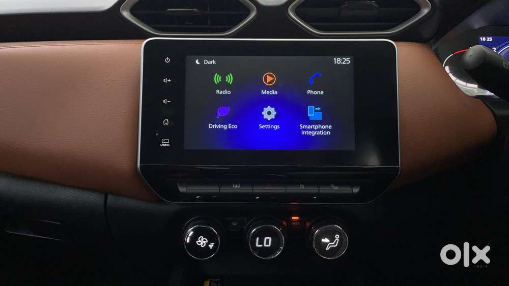 Nissan Magnite 1.0 Xv Premium Dual Tone, 2025, Petrol