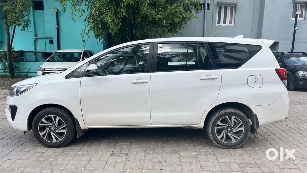 Toyota Innova Crysta [2020-ongoing] 2.4 Gx 7 Str, 2021, Diesel