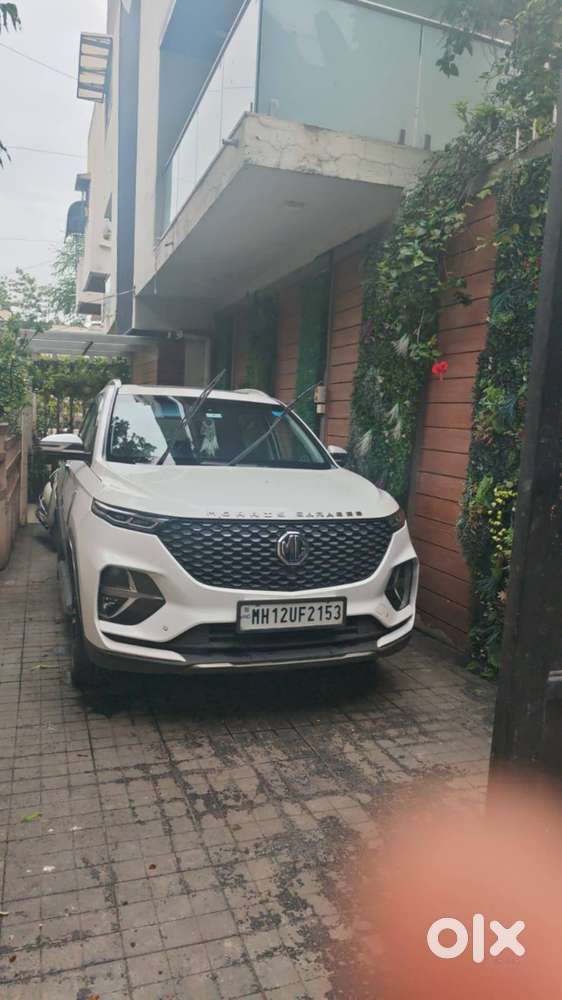 Mg Hector Plus 2022 Petrol 26000 Km Driven
