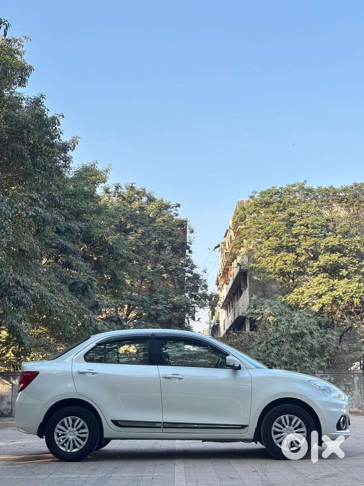 Maruti Suzuki Dzire 1.2 Vxi, 2022, Petrol