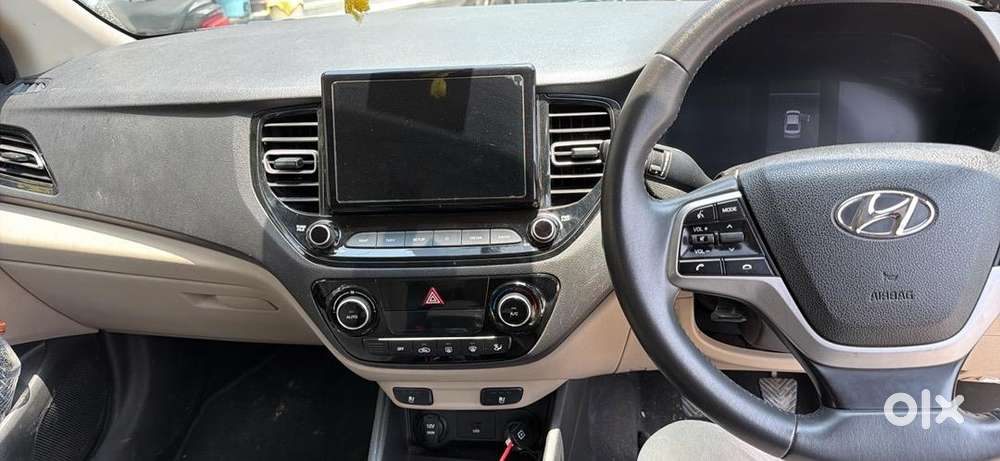 Hyundai Verna Petrol 2023