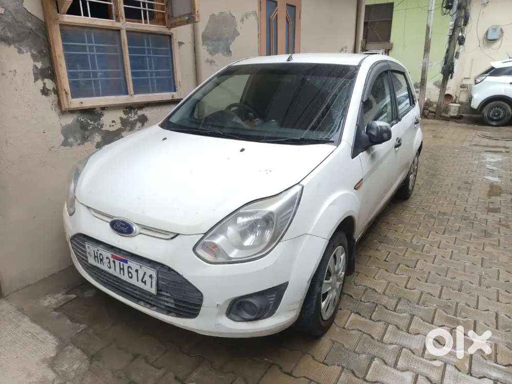 Ford Figo 1.4 Titanium 2013