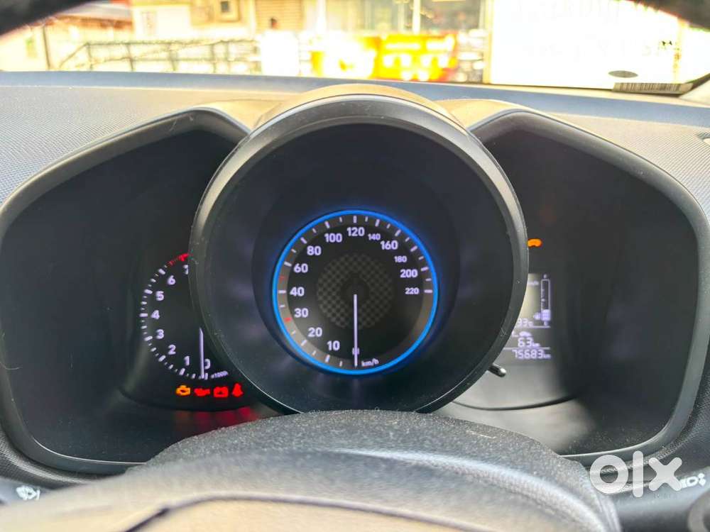 Hyundai Venue 2019 Petrol 75000 Km Driven