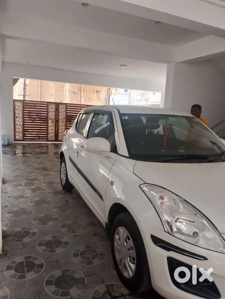 Maruti Suzuki Swift Lxi 2017 Model Car