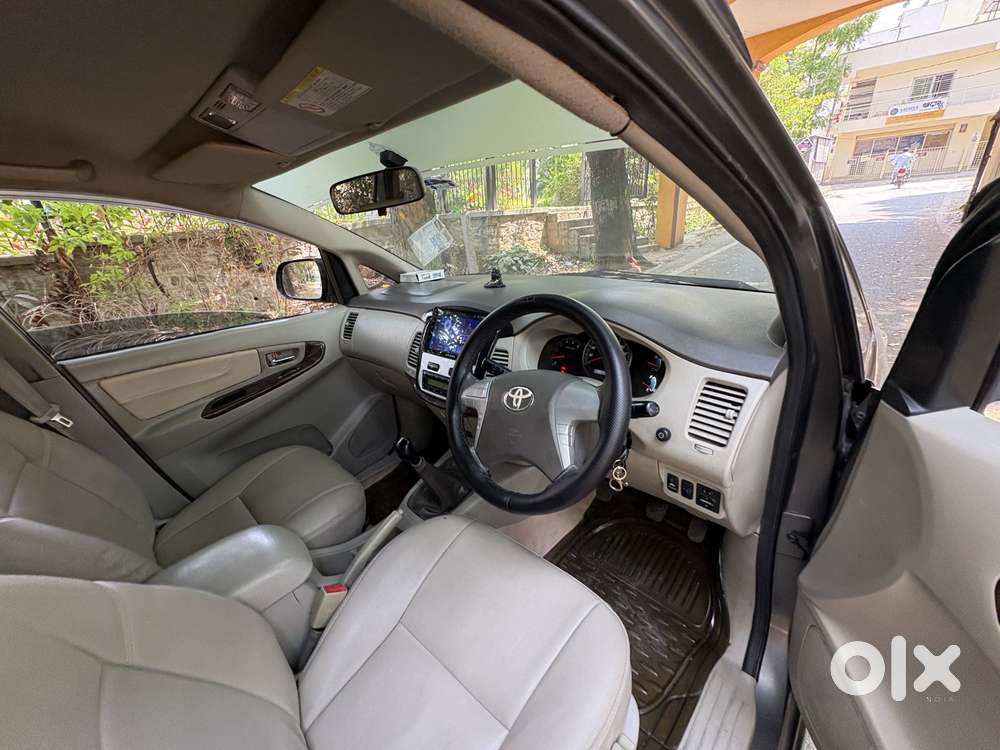 Toyota Innova 2.5 Vx 8 Str, 2012, Diesel