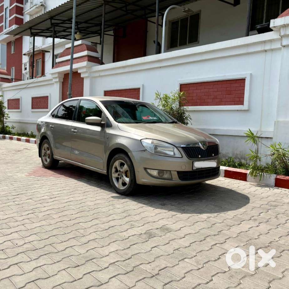 Skoda Rapid 1.5 Elegance Tdi Mt, 2013, Diesel