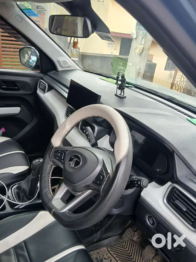 Tata Punch Revotron Petrol Mt 2025