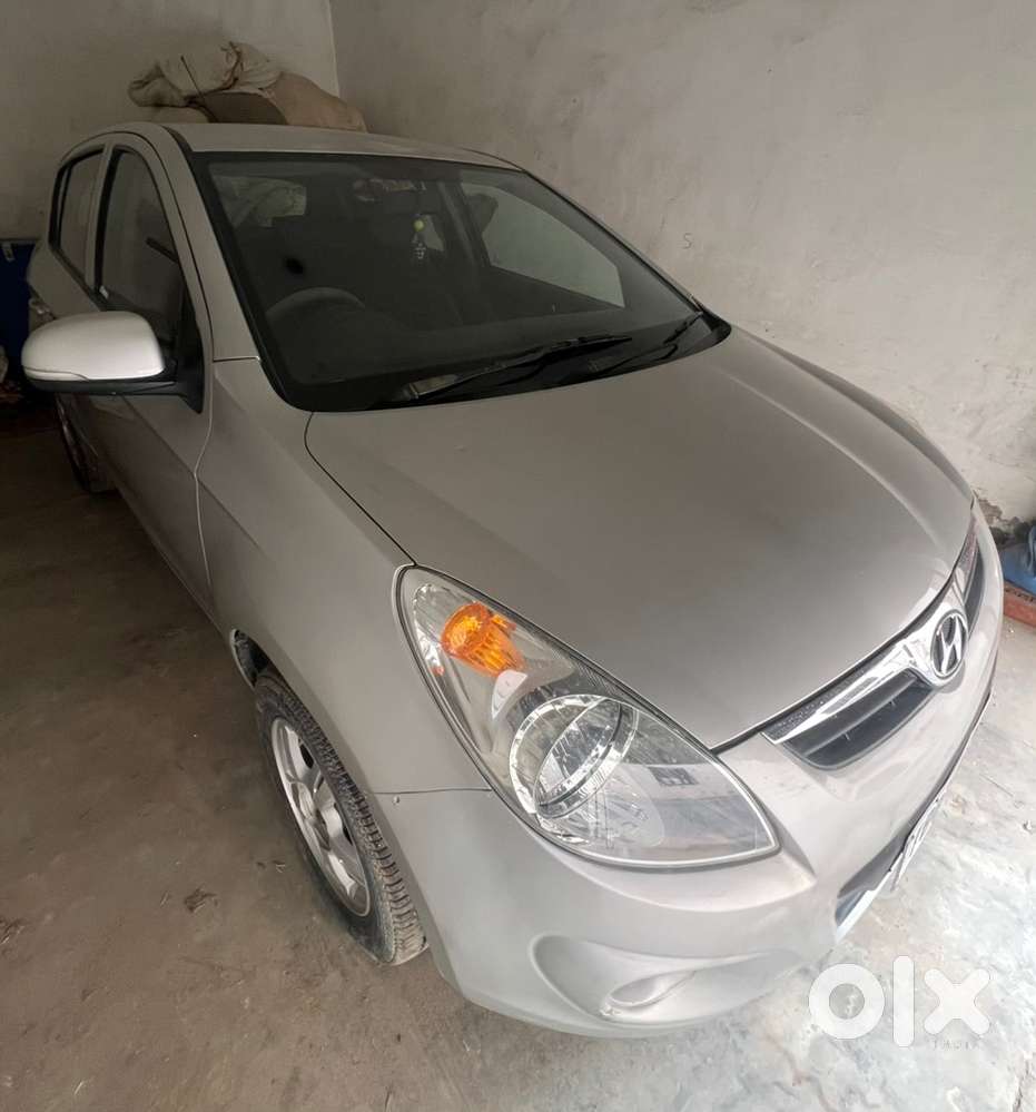 Hyundai I20 Petrol Manual 2010 /2011