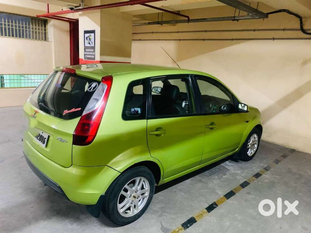 Ford Figo Zxi 2011 Petrol 83298 Km Driven