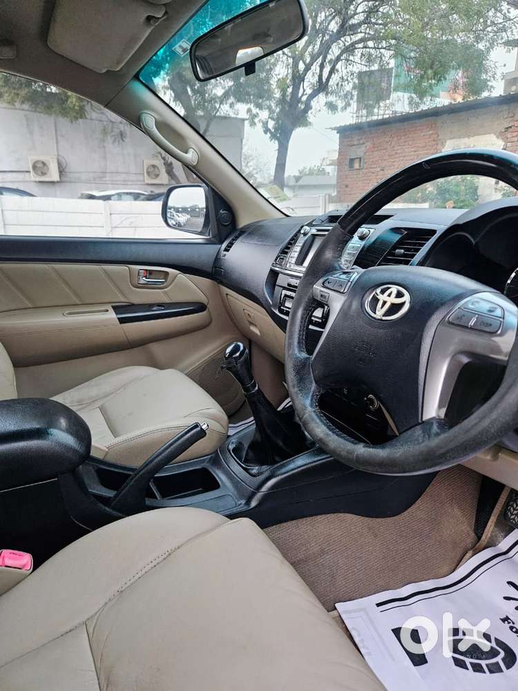 Toyota Fortuner 3.0 4x2 Mt, 2015, Diesel