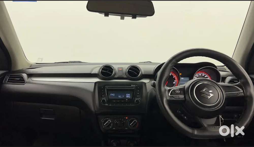 Maruti Suzuki Swift Vxi 2021