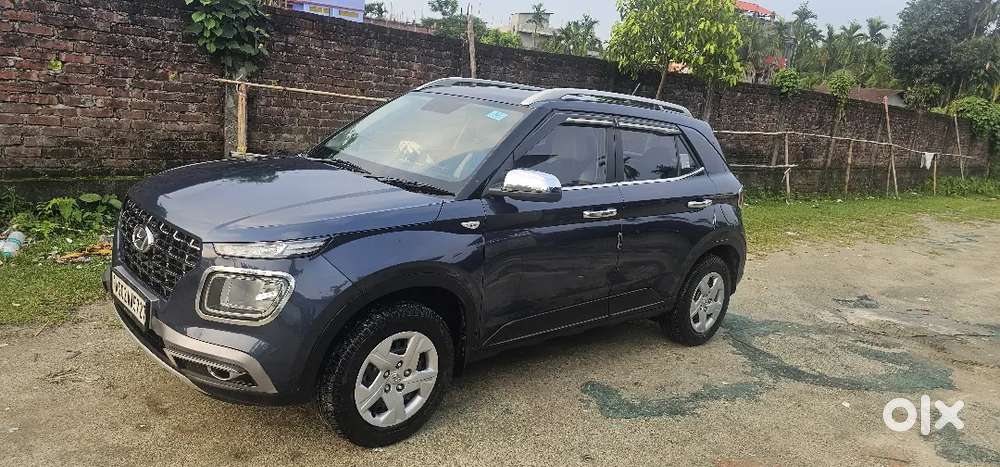 Hyundai Venue 2019 Petrol Well Maintained