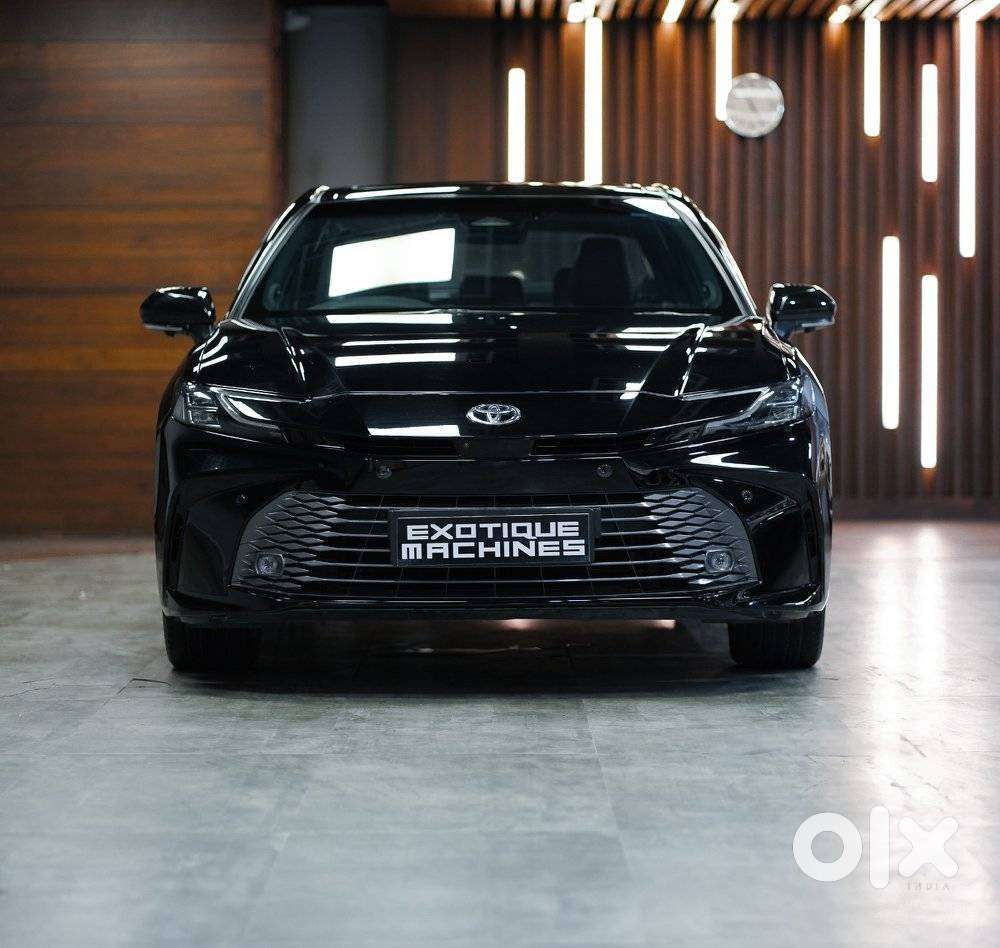 Toyota Camry 2.5 Hybrid, 2025, Petrol