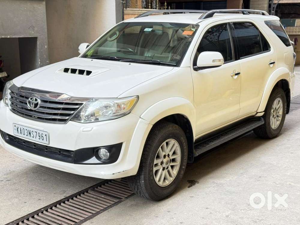 Toyota Fortuner Automatic Car 2012