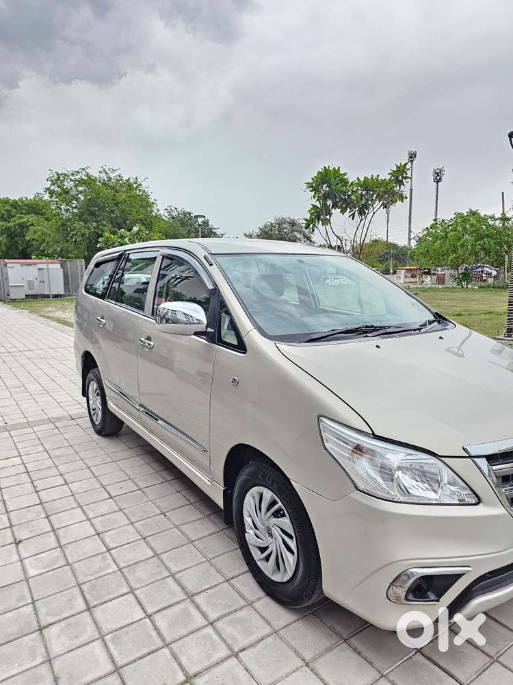 Toyota Innova [2013-2016] 2.5 G4 8 Str, 2016, Diesel