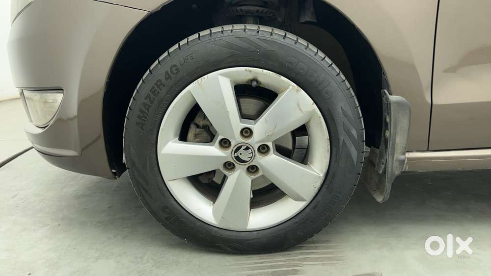 Skoda Rapid [2016-2020] 1.5 Style Plus Tdi At, 2016, Diesel