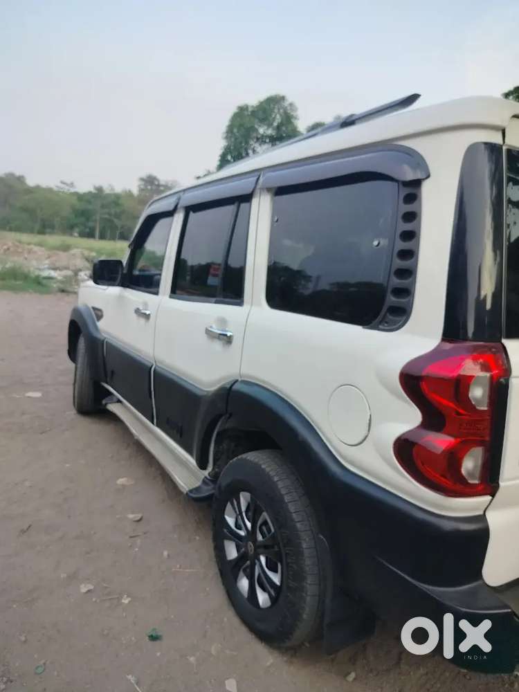 Mahindra Scorpio 2.5 2015