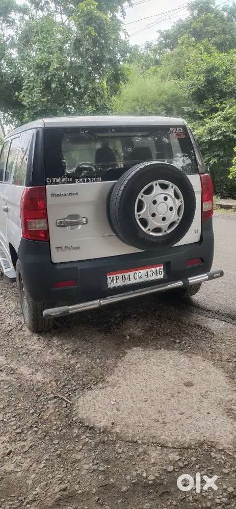 Mahindra Tuv 300 2017