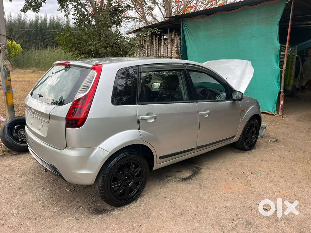 Ford Figo 1.2 Petrol 2011